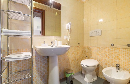 Leverano House | Relax at Tenuta Cavalieri - Cozy Double Room with Pool