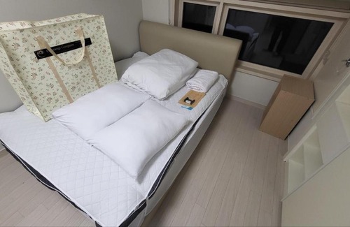 Seocho-dong Apartment | 3214 Sinnonhyeon
