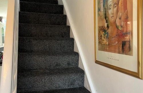 Bilston Apartment | Family-Friendly Stay at 322 Birmingham New Road