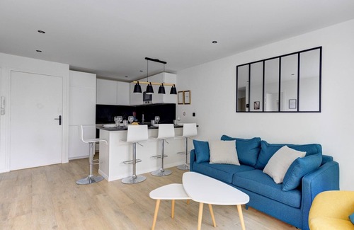 Suresnes Apartment | 322 Suite Fes - Unique Apartment with Pet-Friendly Amenities