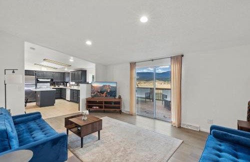 Ridgway House | 323 N Amelia