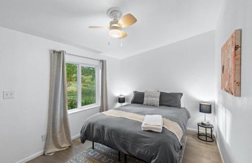 Ridgway House | 323 N Amelia