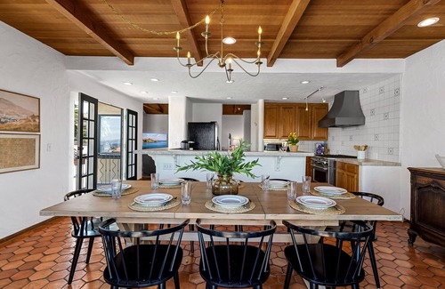 Pacific Grove House | Cozy 3263 Villa by the Sea - Walk to Aquarium & Ocean Views