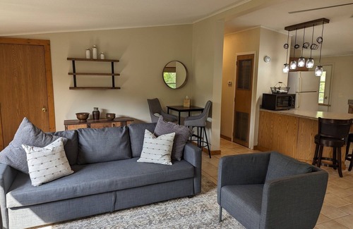 Maiden Rock Cottage | Serene 33 Acres Retreat Near Lake Pepin with Hot Tub