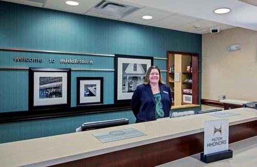Middletown Hotel | Pet-Friendly Hotel for 9 | Relax by the Pool & Spa