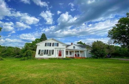 Canton House | Spacious House Near SLU, SUNY Institutions with Kitchen