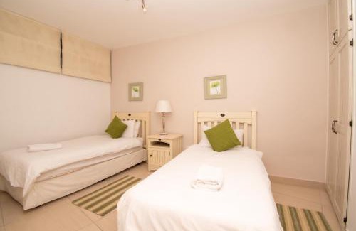 Umhlanga Apartment | Relax at 331 Breakers Resort Umhlanga Rocks with Ocean Views