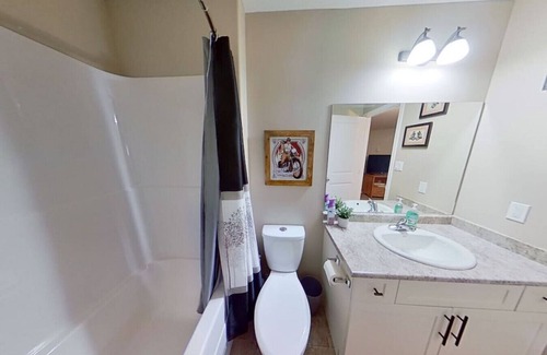 Hinton Apartment | Comfortable Stay at 336a Boutin - The Roost, Hinton AB