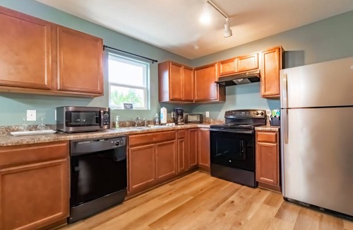 Columbus House | Spacious 7-Bedroom House Perfect for Family Gatherings