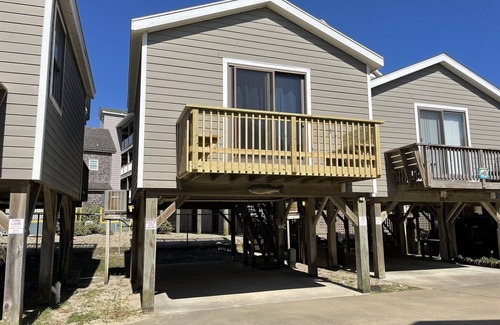 Hatteras Condo | Cozy 34 Sailing In A Gale Studio with Kitchen & Breakfast