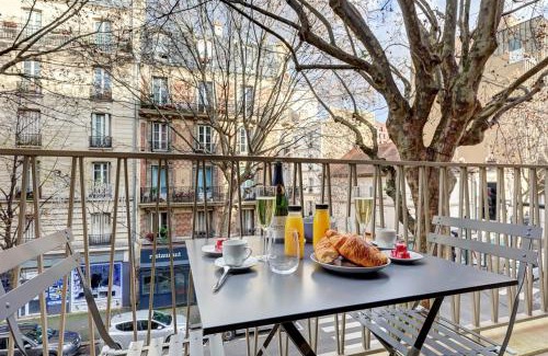 Clichy Apartment | 340 Suite Emile - Guest Rated 9.5, Family & Pet Friendly