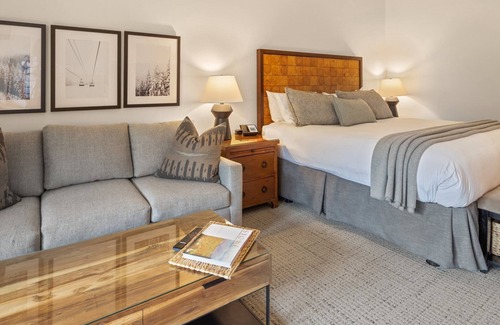 Stowe Area Cabin | Premium Studio with Pool & Mountain Views at NATIONAL