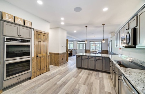 Lake Harmony Estates House | Spacious 7-Bedroom Retreat with Pool & Mountain Views