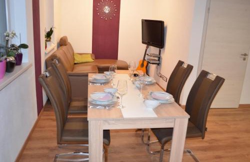 Postbauer-Heng Apartment | Top-Rated Family Hotel: 34a Paulstraße Awaits You