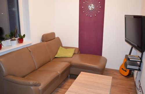 Postbauer-Heng Apartment | Top-Rated Family Hotel: 34a Paulstraße Awaits You