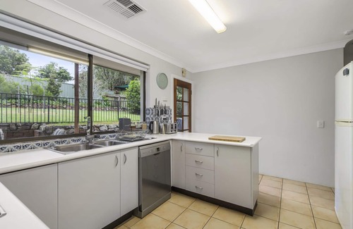Port Macquarie House | Inviting Pet Friendly Retreat Near Shelly Beach