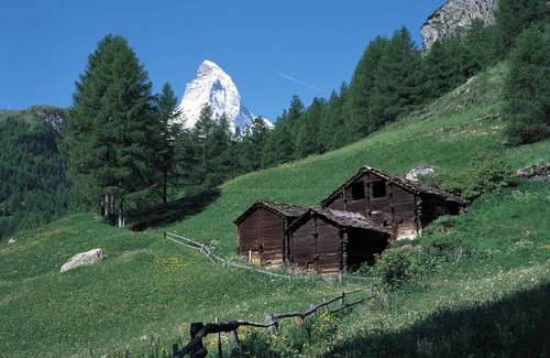 Zermatt Apartment | Cozy 1-Bedroom Apartment with Kitchen for Two Guests