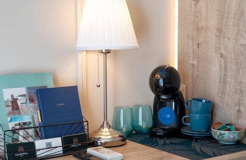 Castelldefels Bed & Breakfast | Cozy Bed and Breakfast with Kitchen Amenities Awaits You