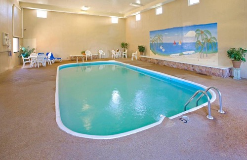 Ullin Hotel | Cozy 35 m² Motel for Up to 5 Guests - Pet Friendly Stay