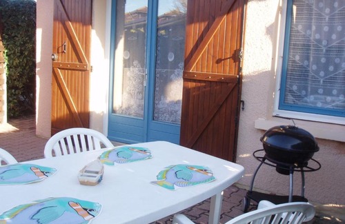 Biscarrosse Plage House | Welcoming Residence Les Cottages Perfect for Families