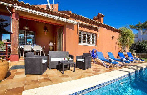 Javea Villa | 350 m² Villa ∙ 5 bedrooms ∙ 10 guests
