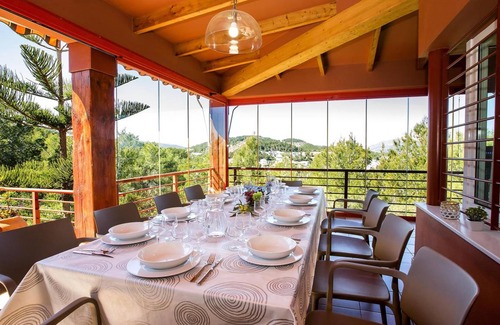 Javea Villa | 350 m² Villa ∙ 5 bedrooms ∙ 10 guests