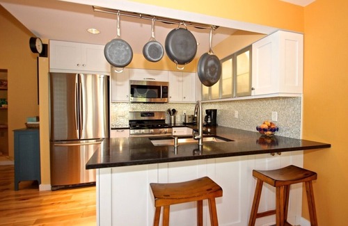 Union Pier Cottage | Steps to McKinley St. Beach with Pool & Cozy Fire Pit