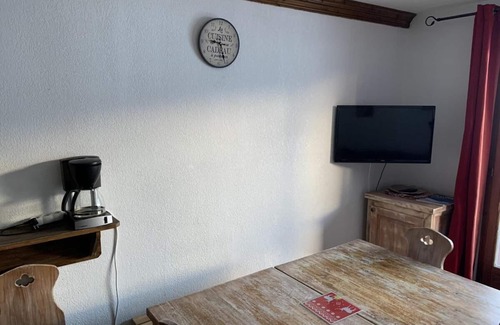 Valloire Apartment | 350m from resort center, 5th floor, swimming pool, balcony, ski locker, 54m², Valloire