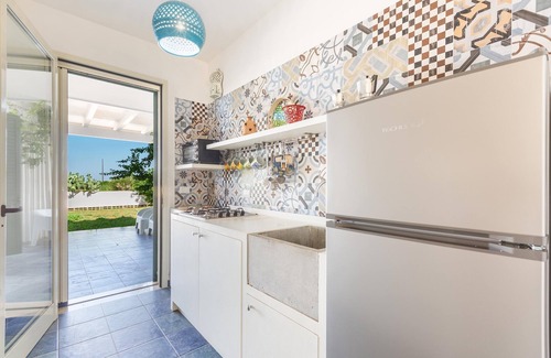 Lido Marini Apartment | Pet-Friendly Getaway at 3590 Charà by Barbarhouse