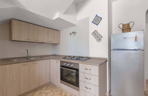 Marina di Marittima Apartment | Pet-Friendly Retreat at Affaccio Calipso - PT by Barbarhouse