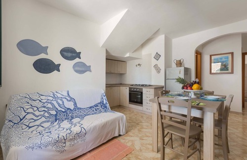 Marina di Marittima Apartment | Pet-Friendly Retreat at Affaccio Calipso - PT by Barbarhouse