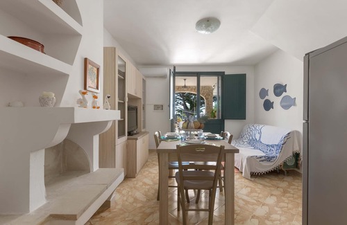 Marina di Marittima Apartment | Pet-Friendly Retreat at Affaccio Calipso - PT by Barbarhouse