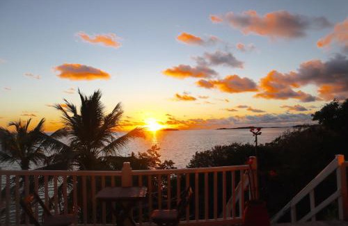 Le Francois House | Top-Rated 360 degrés sud est with Private Beach & Ocean Views