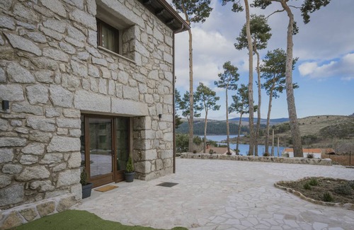 Peguerinos Villa | 360 m² Villa ∙ 10 bedrooms ∙ 23 guests