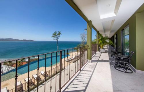 Playa Flamingo Apartment | Top-Rated 360 Splendor Ocean View Condo with Breakfast Included