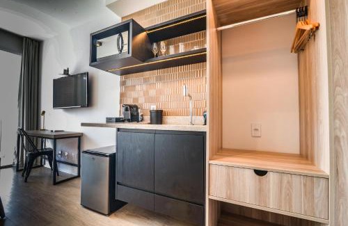 Se Apartment | Family-Friendly 360 Suítes Sé with Pool Access & Great Value