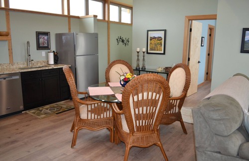 Montrose House | Stunning Ocean View & Family-Friendly Near All Attractions!