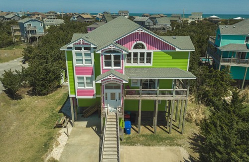 Avon House | Unforgettable Oceanfront Escape with Pool & Spa Amenities