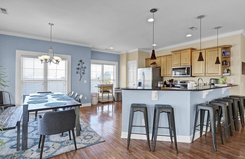 North Carolina Coast Condo | Beachside Retreat: 5BR Home with Pool & Ocean Views