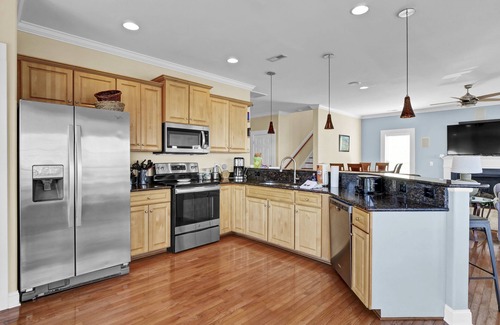 North Carolina Coast Condo | Beachside Retreat: 5BR Home with Pool & Ocean Views