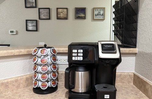 Yuma House | Inviting 365 Sunshine of Yuma with Pool & Spa Amenities