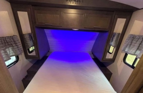 Mount Pleasant House | 37.5 ft camper. Sleeps 9. Delivery option is available.