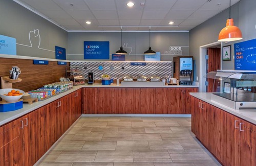 Minden Hotel | Elegant 5-Star Hotel for Families with Pool & Breakfast