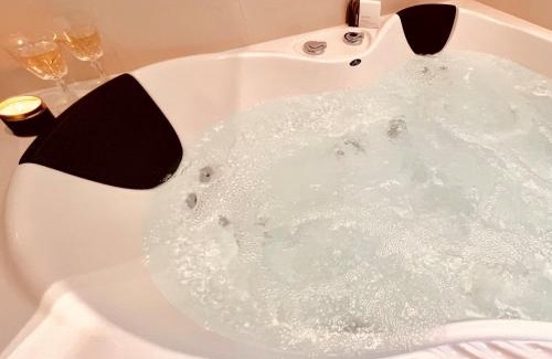 Whakatane Hotel | Experience Comfort at 37 The Landing Motel - Oceanfront Views