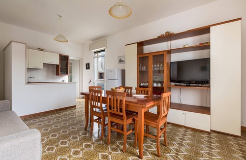 Padula Fede House | Relax at 3701 La Spiaggetta-Villetta Rosabel with Ocean View