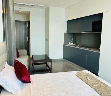 Noida Apartment | Explore 37th Sky-View: Pet-Friendly Family Retreat