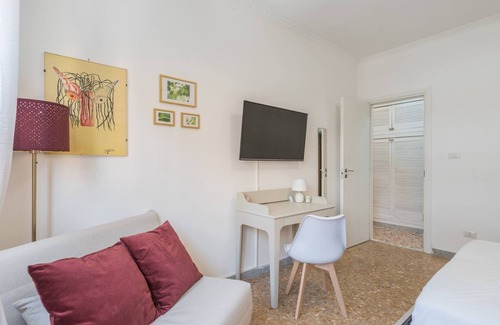 Cinecitta Apartment | Stylish Cinecittà Gem Flat with Veranda and Spa Amenities