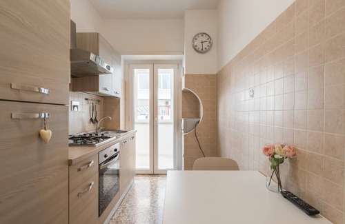 Cinecitta Apartment | Stylish Cinecittà Gem Flat with Veranda and Spa Amenities
