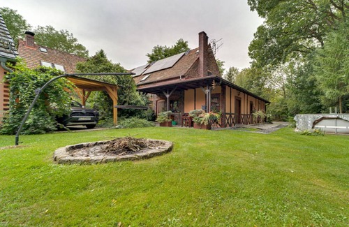 Chlebice Other | Spacious 5-Bedroom House with Pool & Pet-Friendly Amenities