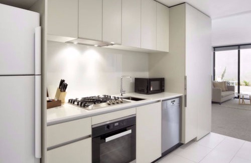 Cremorne Apartment | Elegant 381 Cremorne: Rated 9/10 with Family-Friendly Amenities